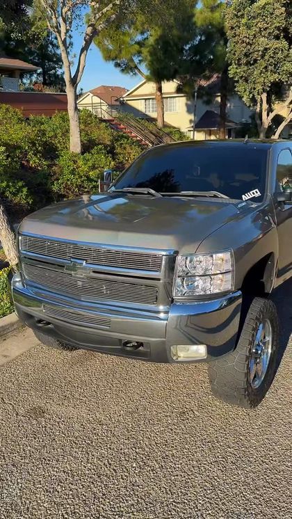 Chevrolet Silverado — 3M Gloss Psychedelic Flip by Sheer Auto Styling, Santa Maria